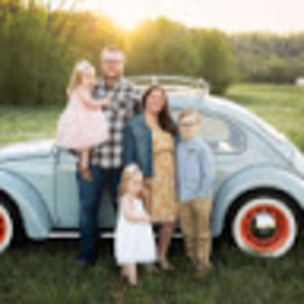 Meet your Posher, Angela